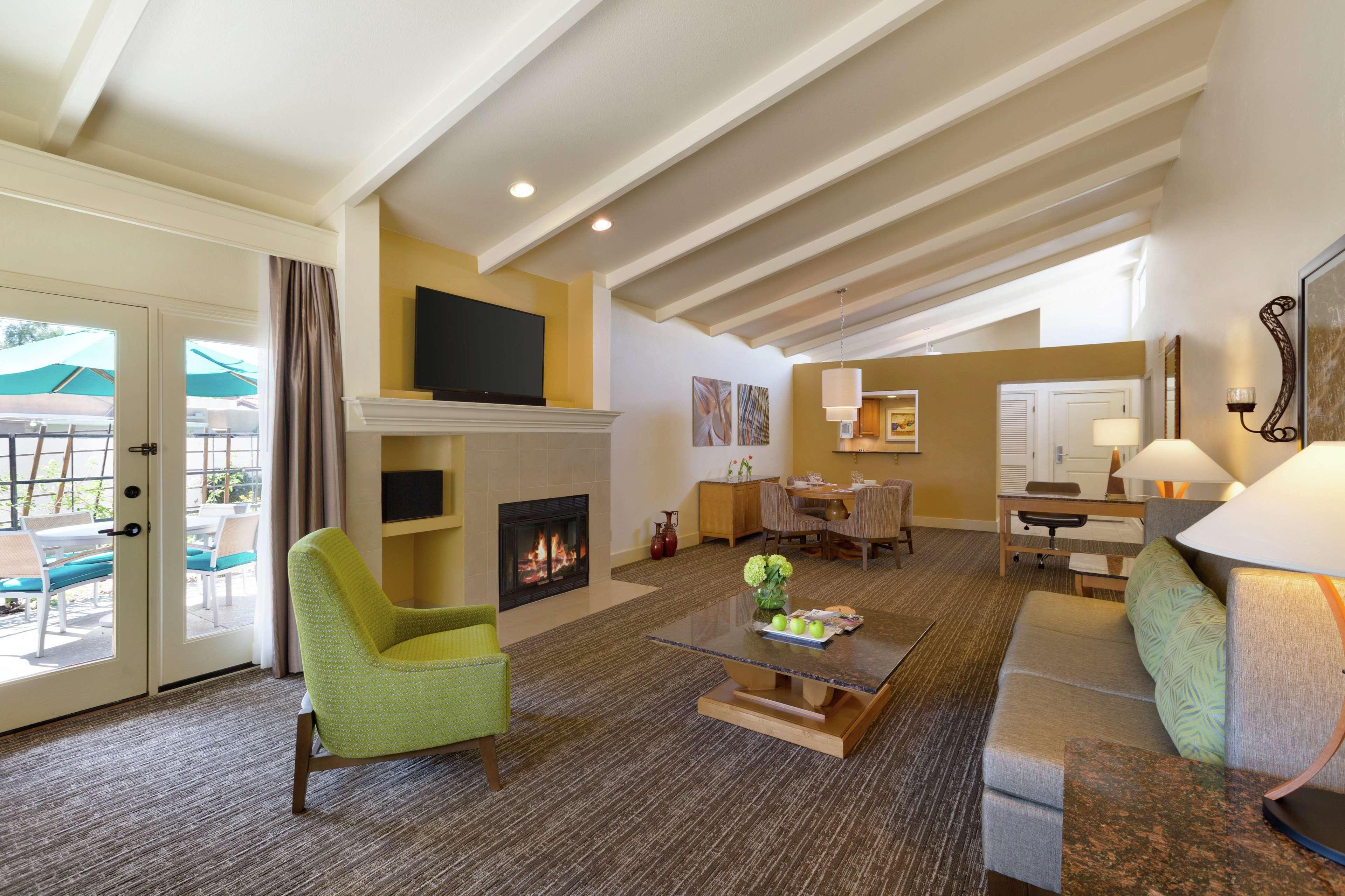 Hilton Scottsdale Resort & Villas Exterior photo