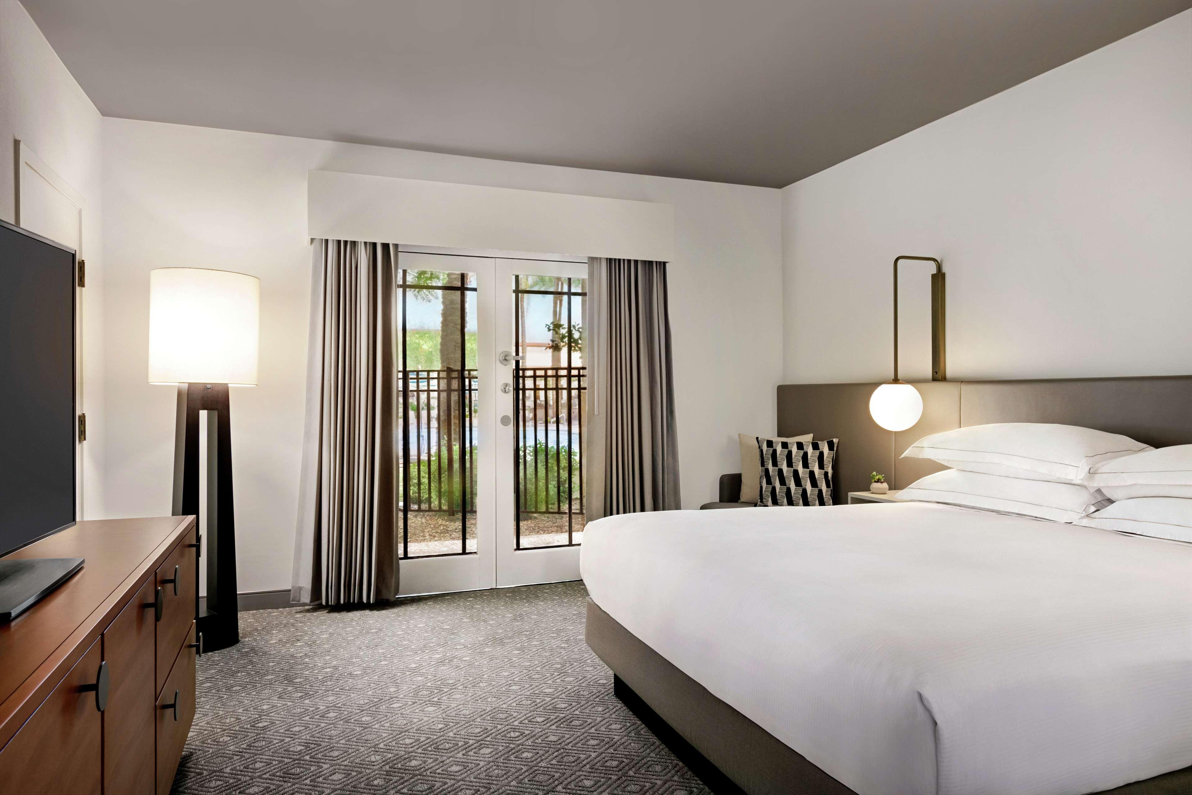 Hilton Scottsdale Resort & Villas Exterior photo